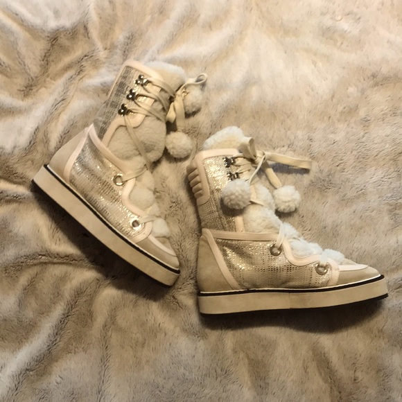 Nicholas Kirkwood Shearling White Winter Boots Sz 8 w/ Box - Picture 2 of 8